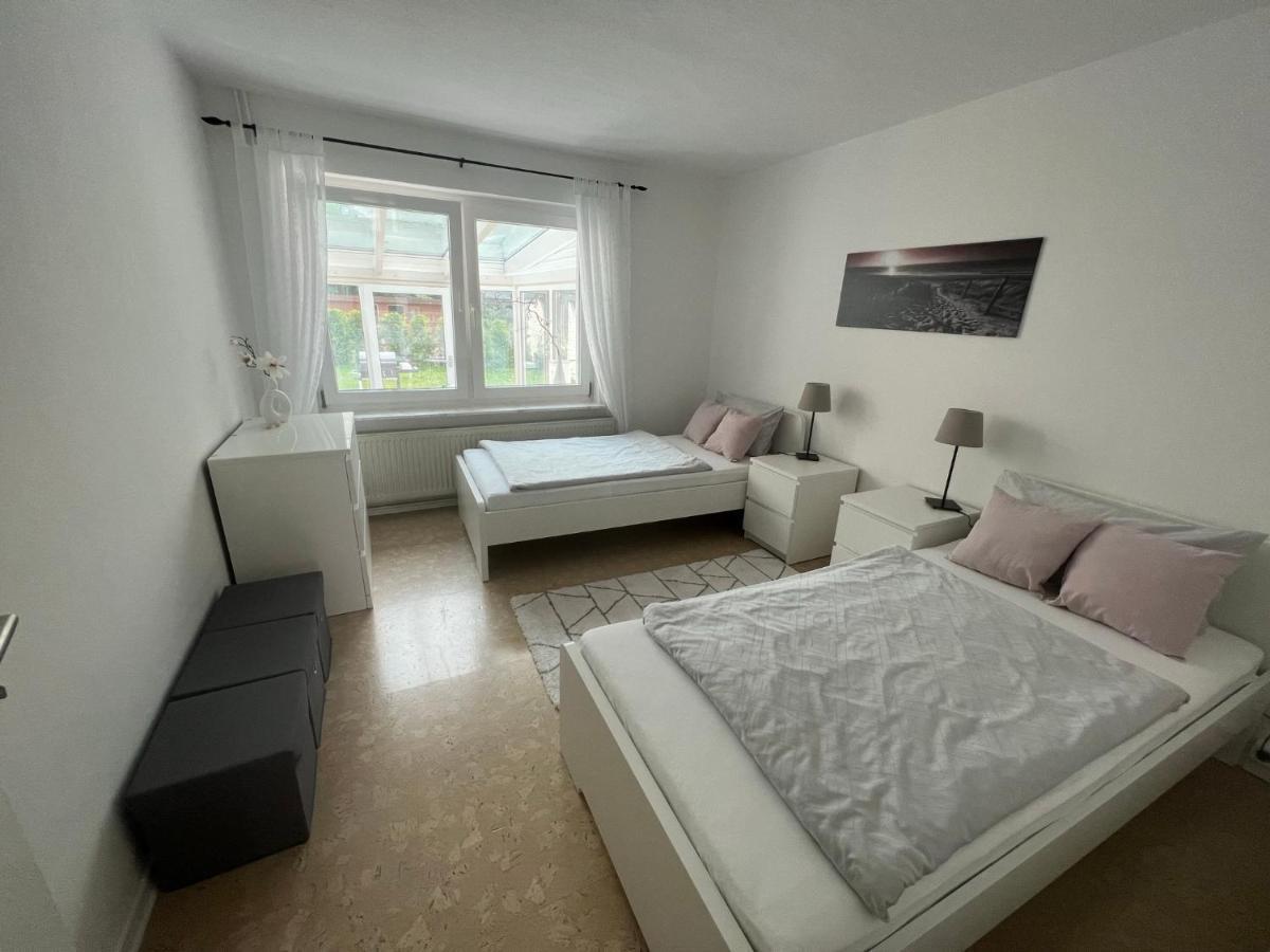 Familienfreundliche Ferienwohnung Mit Wintergarten Badow Esterno foto